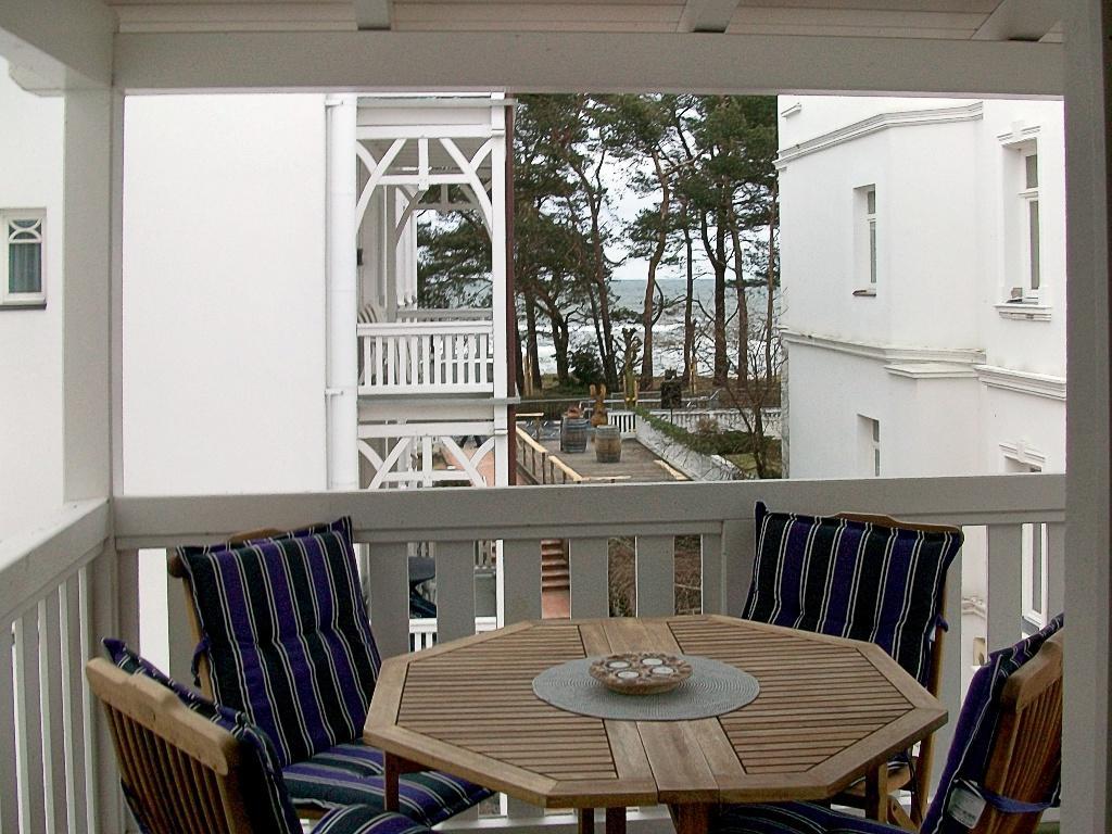 Strandvilla Gudrun Zur Meerseite Mit Balkon Остзебад Бинц Екстериор снимка